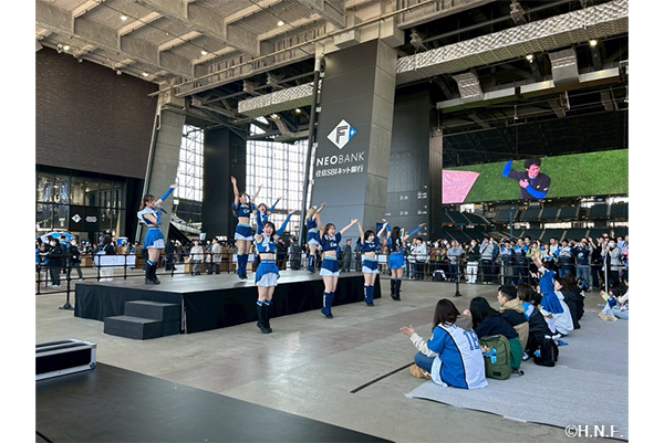 レオ&ライナ、bluelegends01