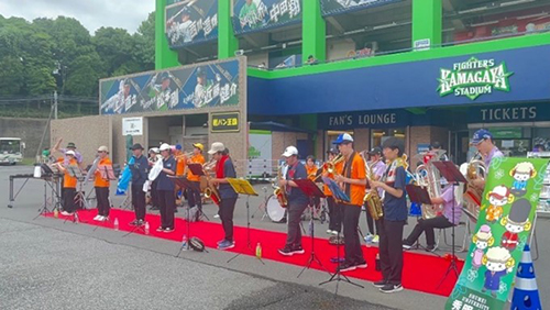 秀明大学吹奏楽部01