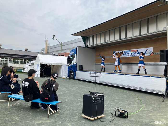 ファイターズガールダンスショー