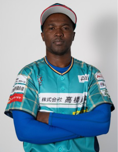 デニス・カスンバ選手