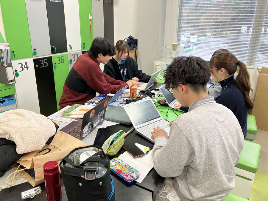 インターン生活動01