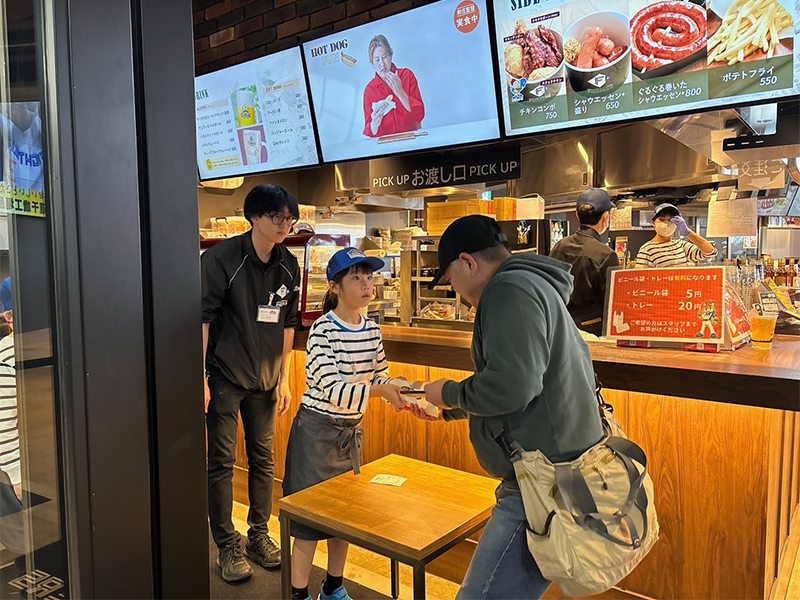 tower eleven foodhall by Nipponham スタッフ