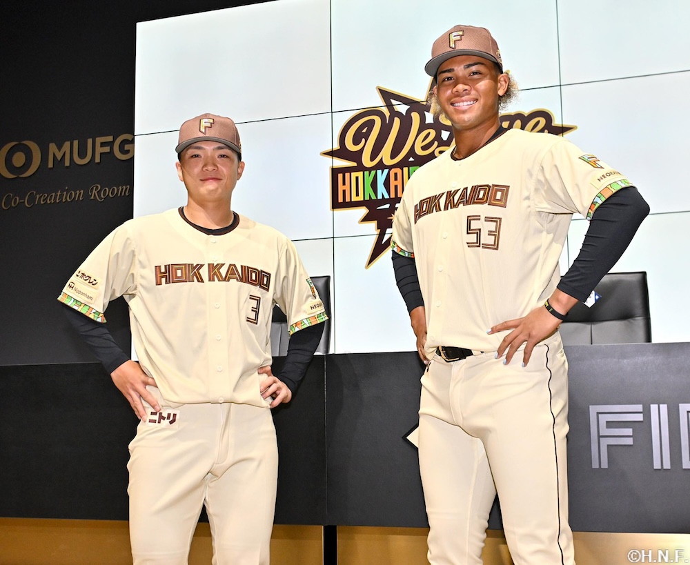 記者会見会場の写真