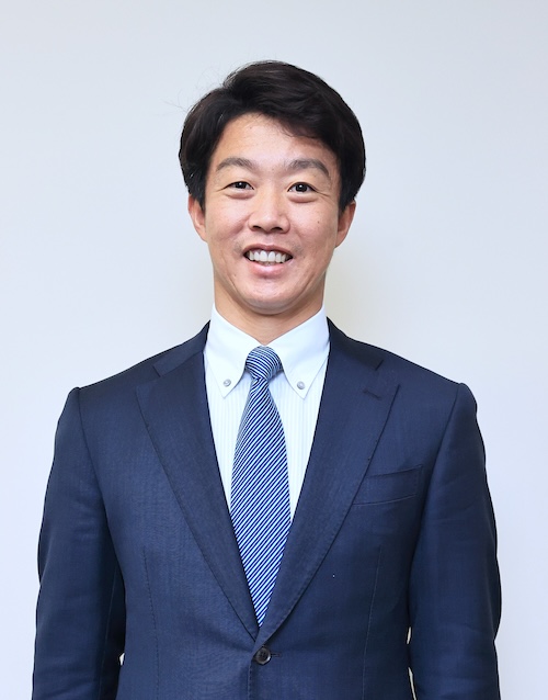 鶴岡慎也さん