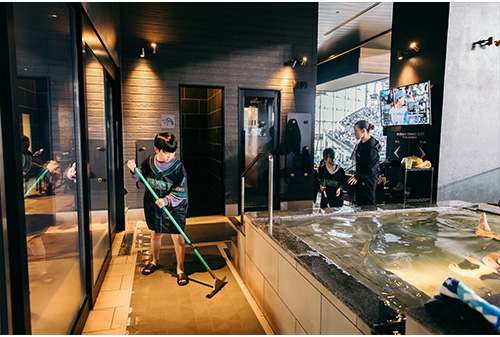 tower eleven onsen & sauna 温浴施設スタッフ