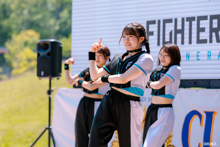 野外のステージイベントの様子1