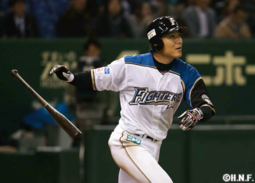 田中賢介選手による社会貢献活動「2016年ピンクリボン