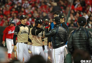 ファイターズが10年ぶりに悲願の日本一 北海道日本ハムファイターズ ファイターズが10年ぶりに悲願の日本一 北海道日本ハムファイターズ