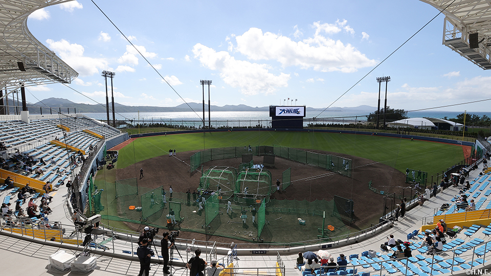 タピックスタジアム名護01