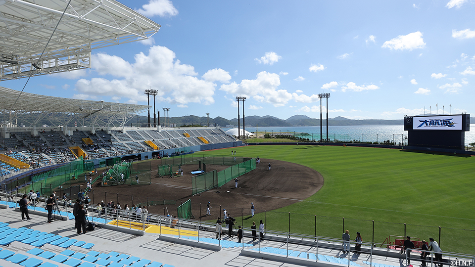 タピックスタジアム名護02