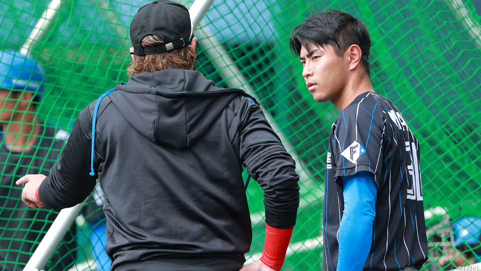 宮崎選手と新庄監督