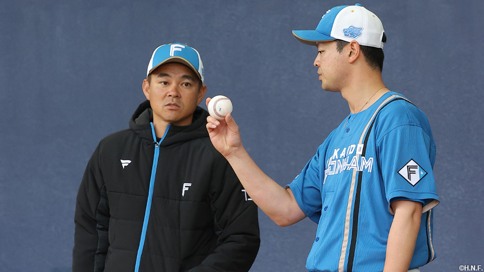 黒木投手と武田投手コーチ