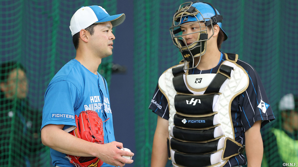 黒木投手と伏見選手