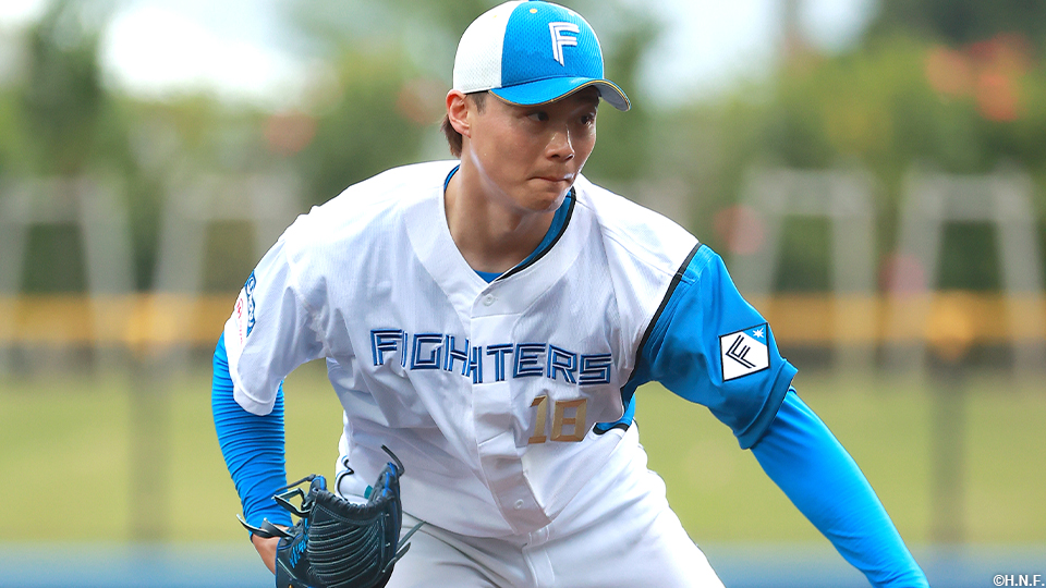 “山崎福投手03”