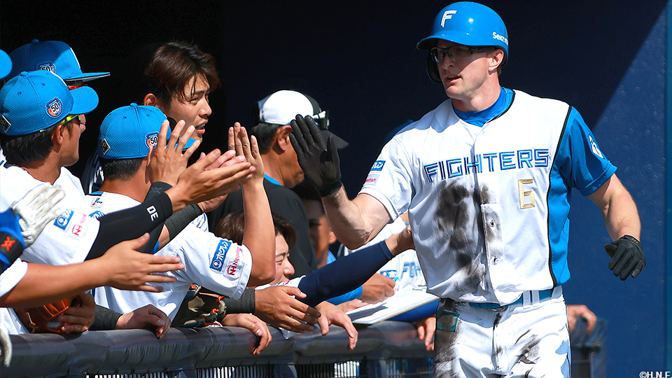 “スティーブンソン選手03”