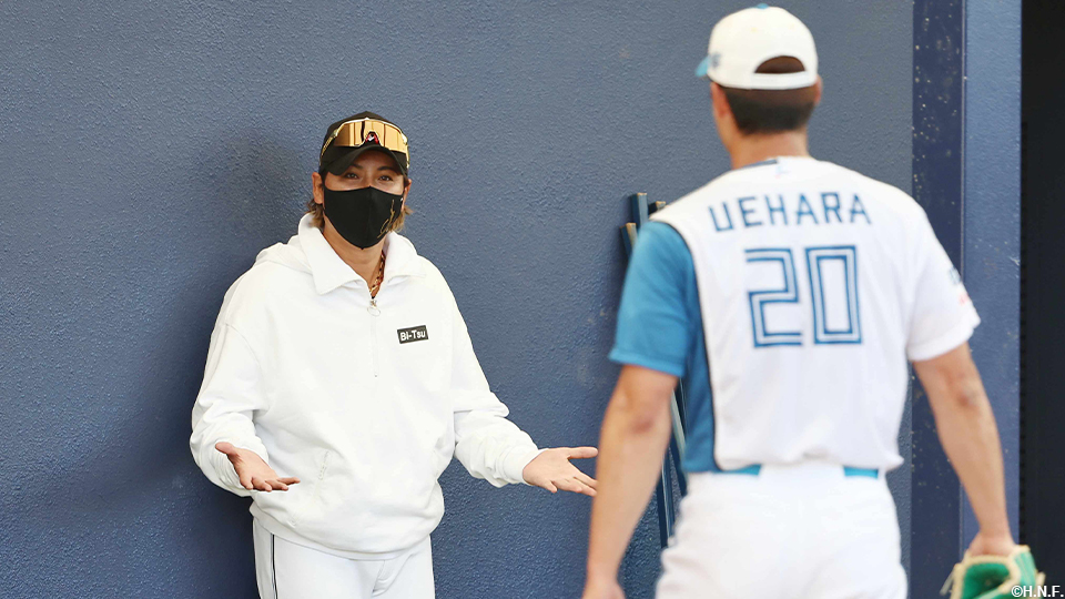 ““上原投手と新庄監督””