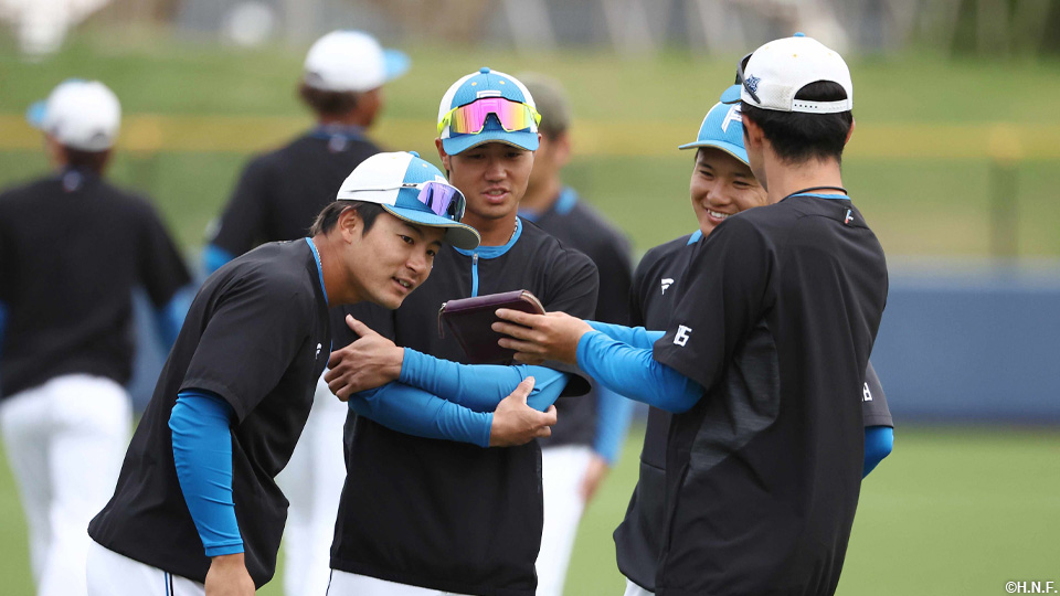 水野選手、細川選手、奈良間選手と谷内コーチ