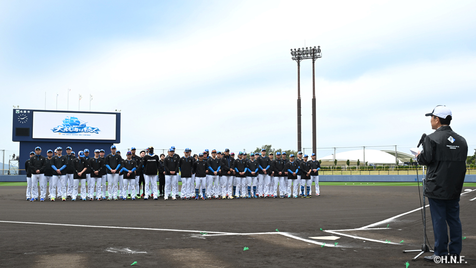 名護キャンプ歓迎セレモニー01