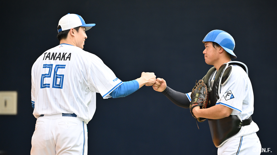 田中正義投手と進藤選手