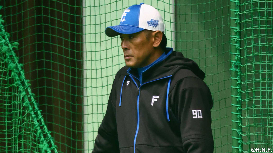 稲葉ファーム監督01