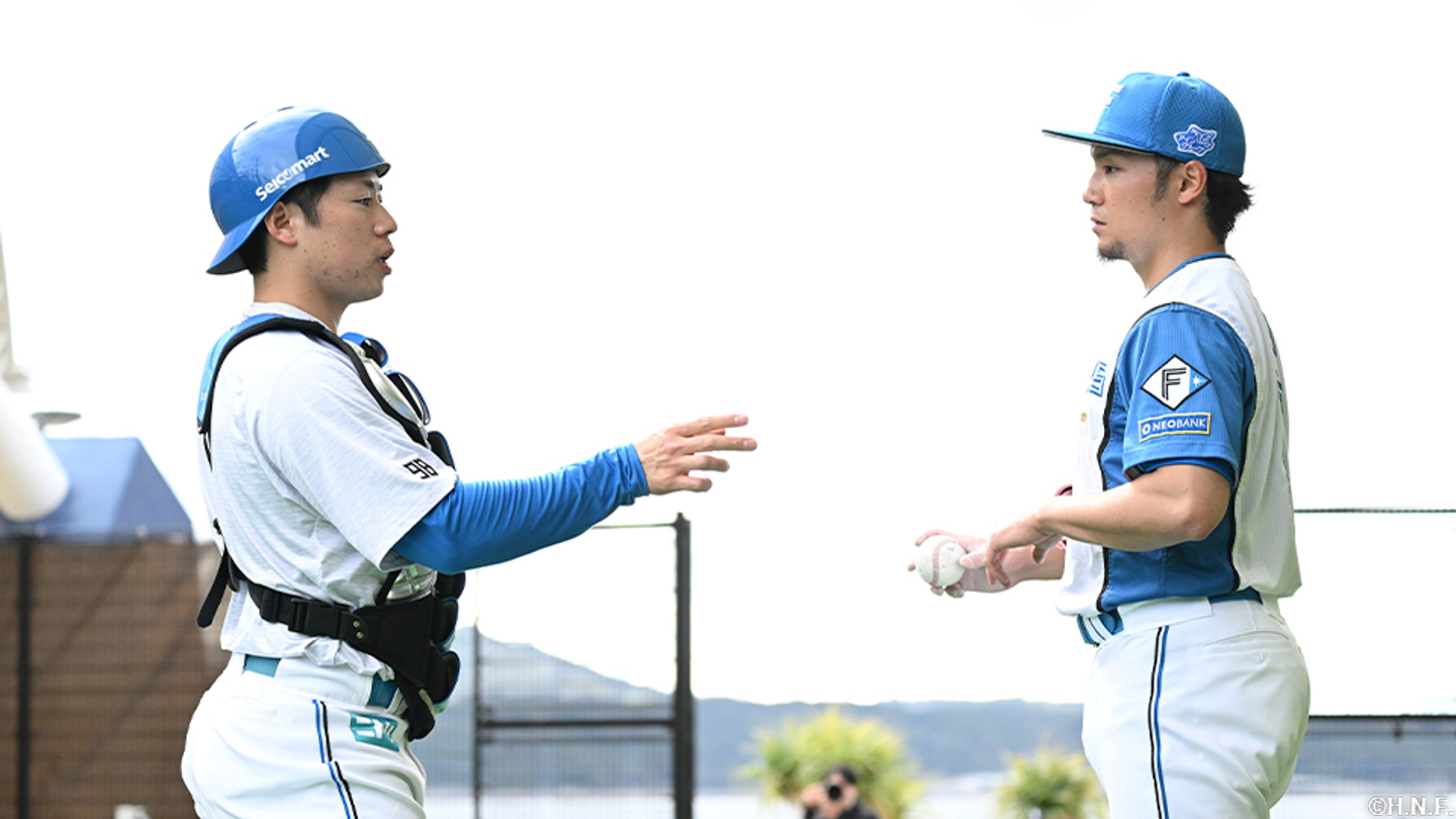 梅林選手と伊藤投手