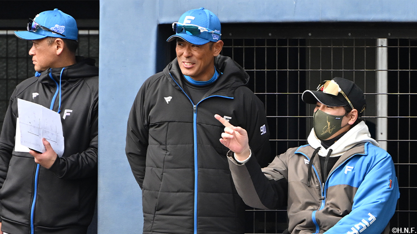 新庄監督と稲葉ファーム監督