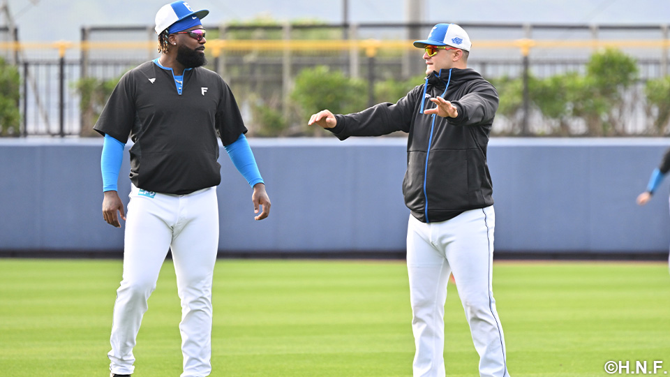 レイエス選手とマルティネス選手