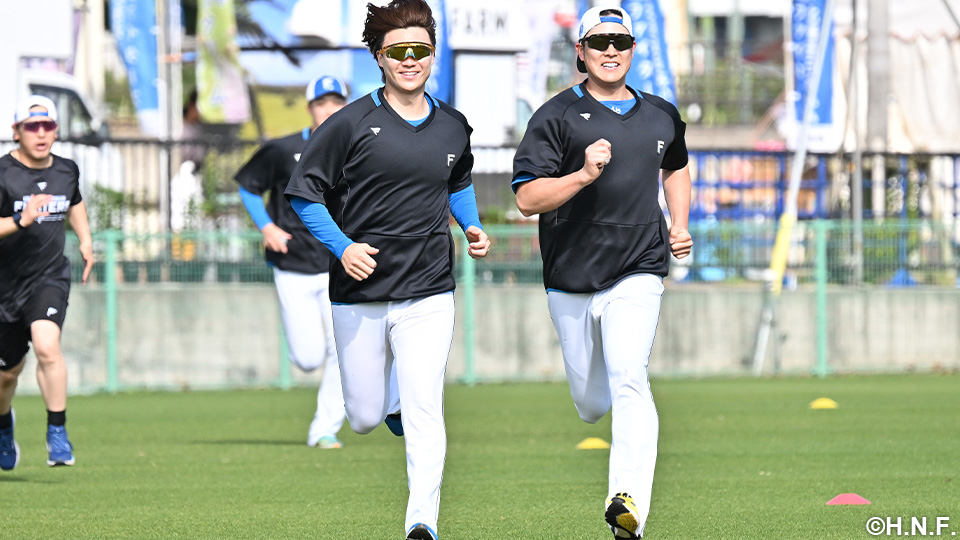 山﨑福投手と齋藤投手