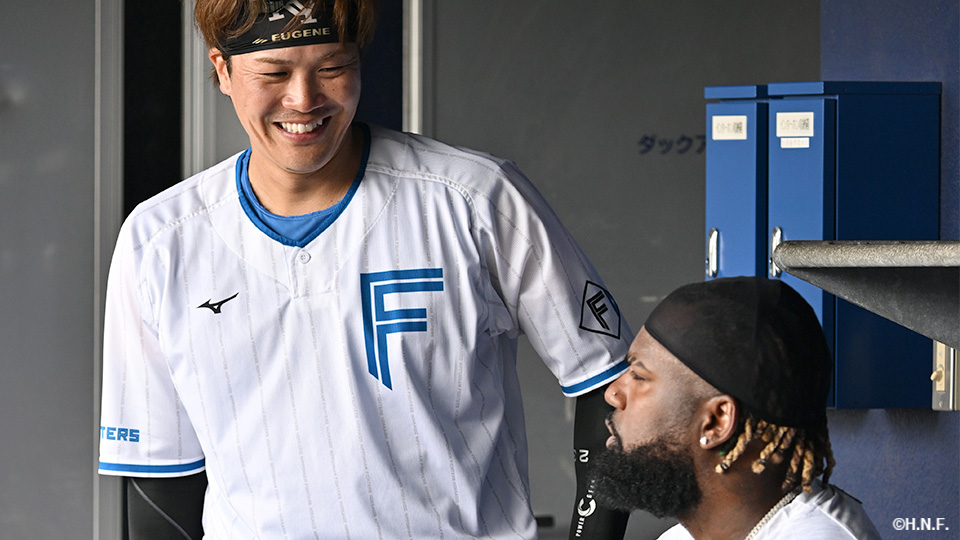 伏見選手、レイエス選手