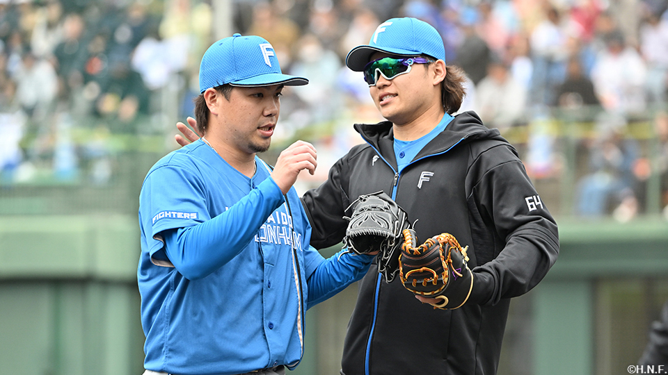 金村投手と田宮選手