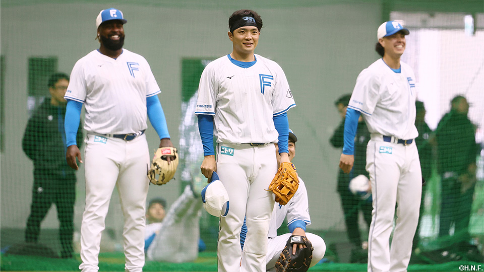 レイエス選手、郡司選手、野村選手、マイカ選手