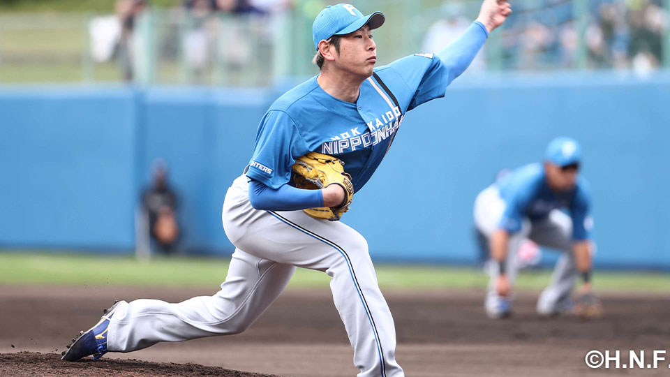 “加藤貴投手01”