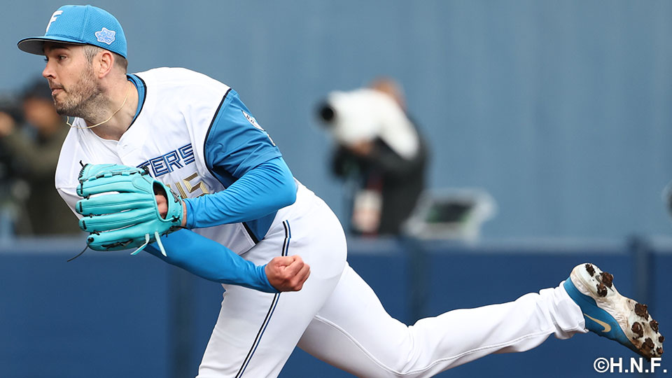 バーヘイゲン投手02” width=