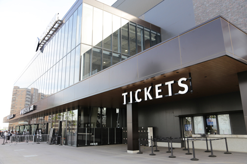 F NEOBANK GATE外 当日券