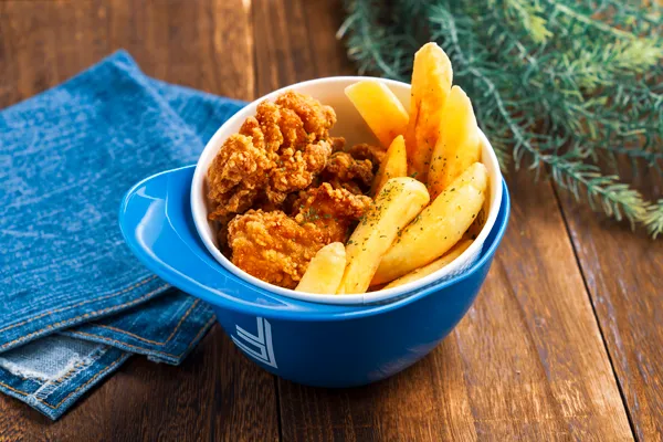 ザンギポテトセット（ヘルメット付き）