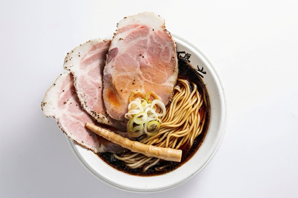 熟成黒醤油らーめん