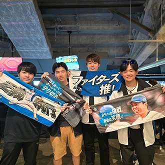 ファイターズのファンたち