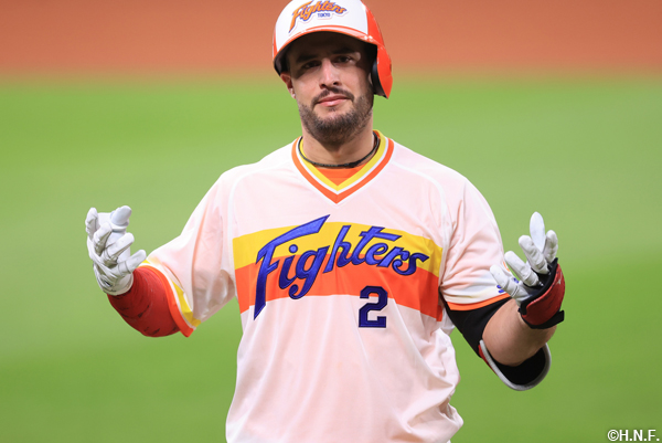 マルティネス選手